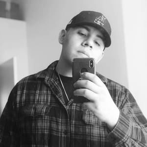 Meet your Posher, Cesar